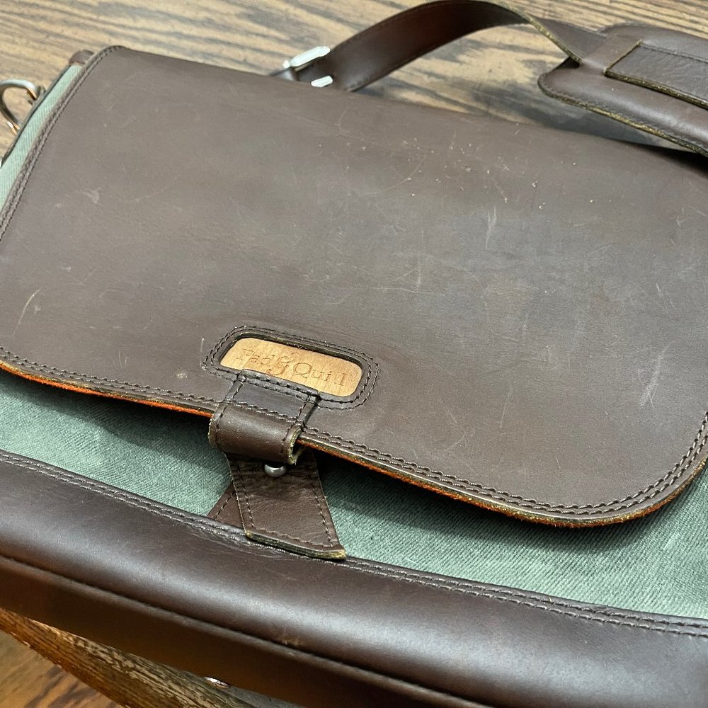 Pad & Quill Messenger Bag